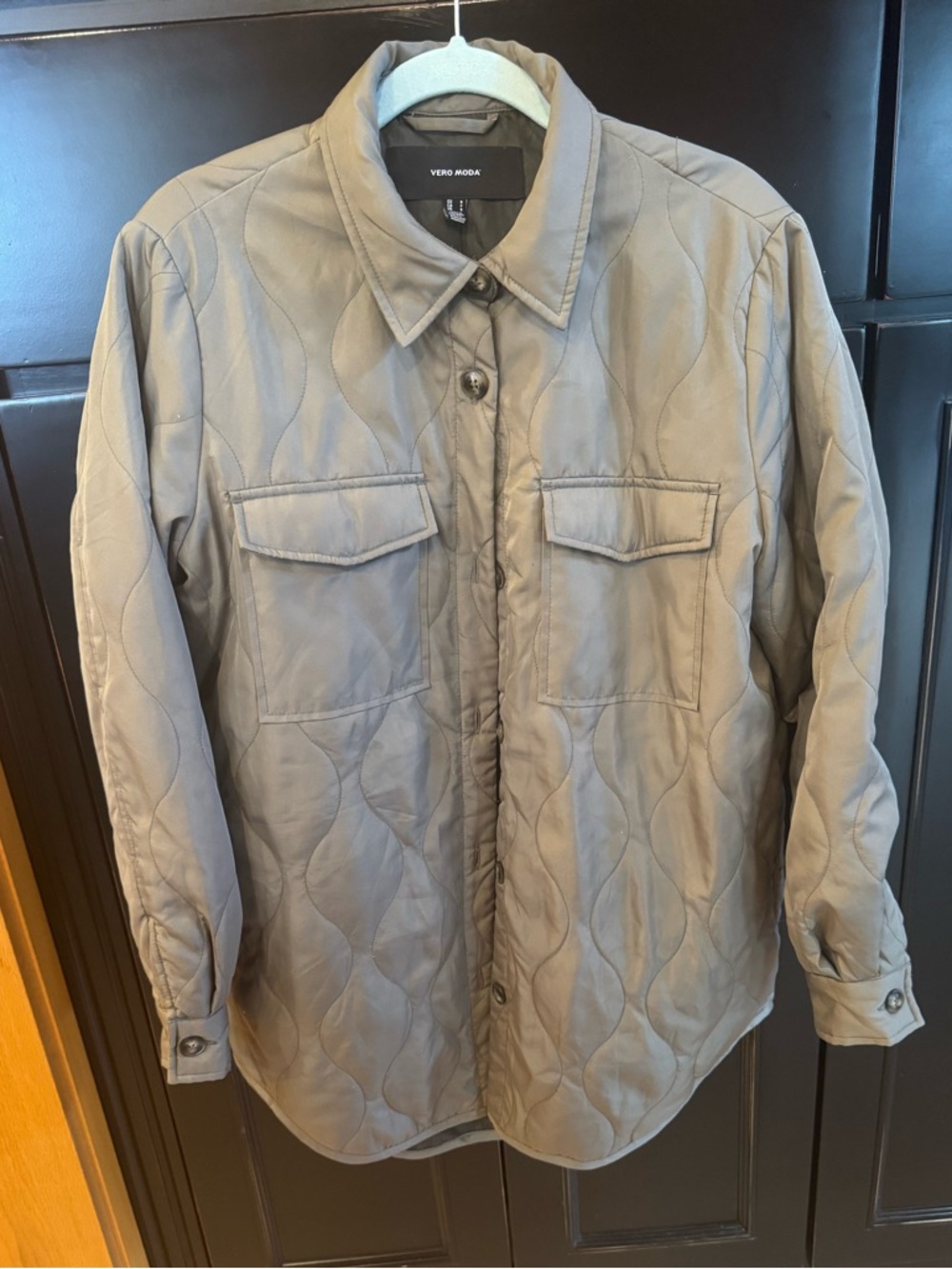 Vero Moda lightweight button up jacket. Size small. Great layering piece. EUC
